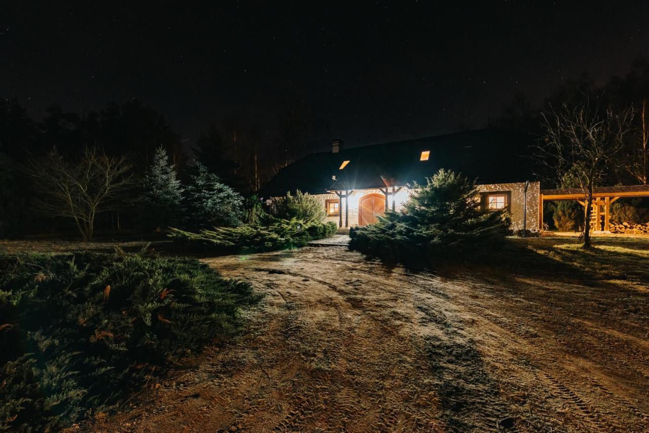 Отель Dworek Wiktorowo Budki Petrykowskie Экстерьер фото